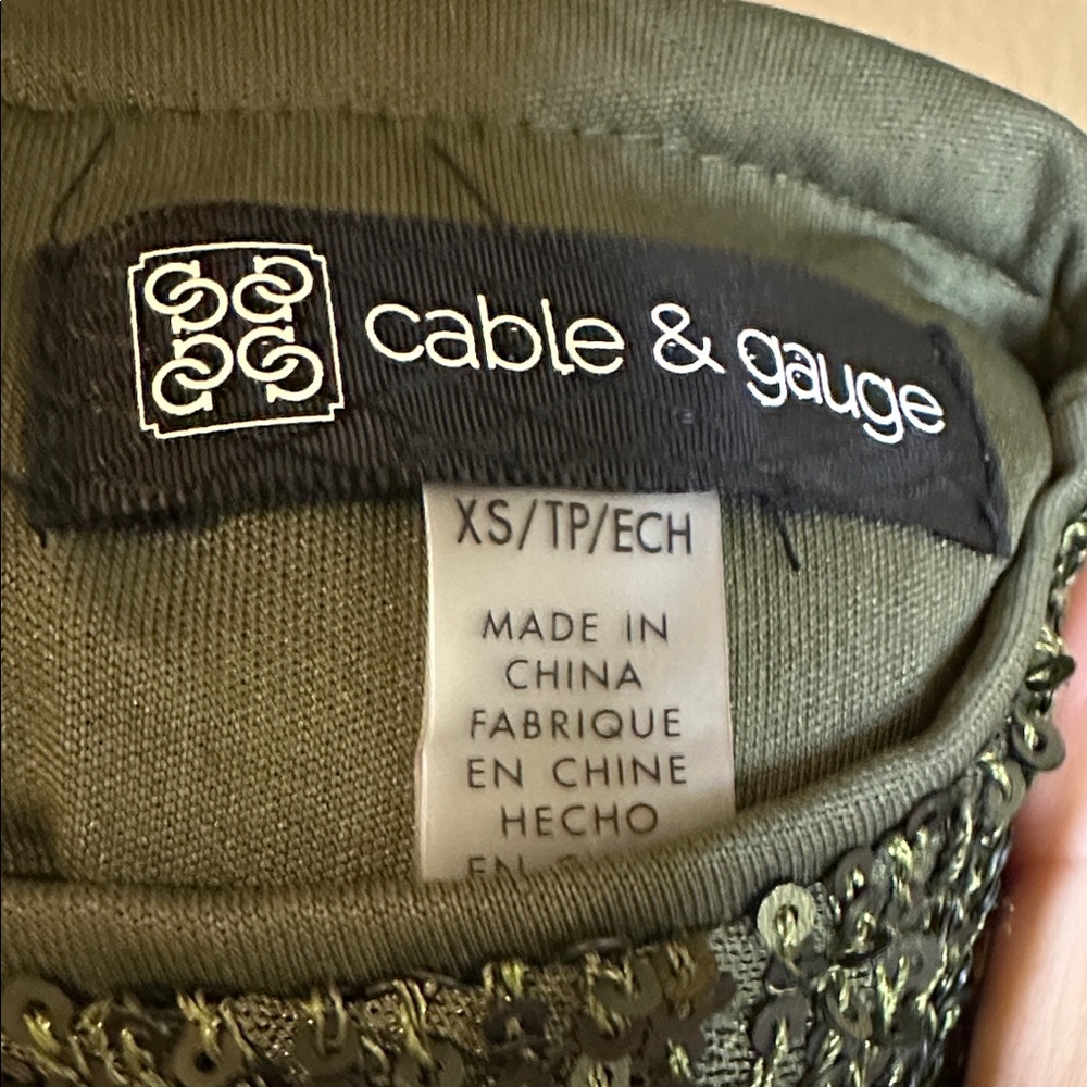 NWOT Cable & Gauge Olive Green Sequin Top - Picture 7 of 8